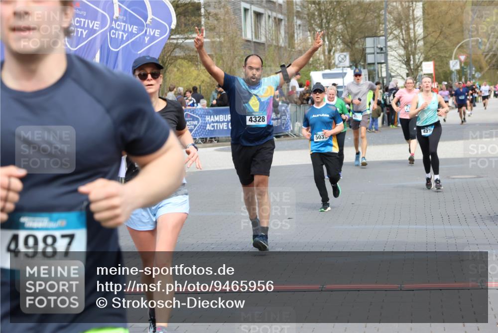 12.04.2026 - 45. Internationalen Wilhelmsburger Insellauf Strokosch-Dieckow http://msf.ph/oto/9465956 12.04.2026 13:12:27 Ziel 4480, 4987, 2445, 4930, 2024, 4328, 4276, 5031 meine-sportfotos.de