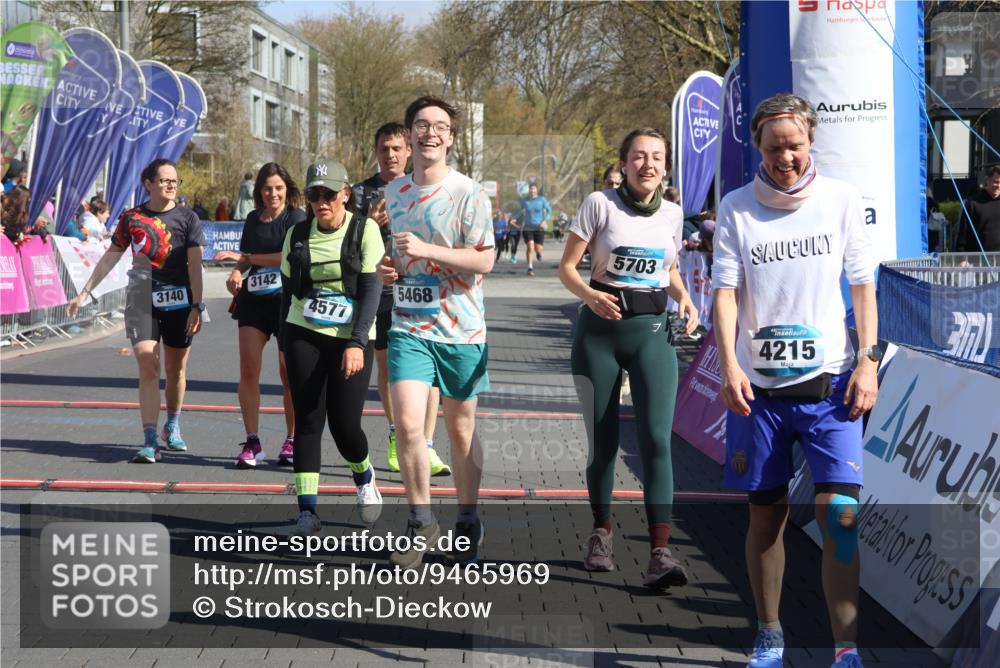 12.04.2026 - 45. Internationalen Wilhelmsburger Insellauf Strokosch-Dieckow http://msf.ph/oto/9465969 12.04.2026 10:59:00 Ziel 4577, 5703, 3142, 5468, 3140, 4071, 2553 meine-sportfotos.de