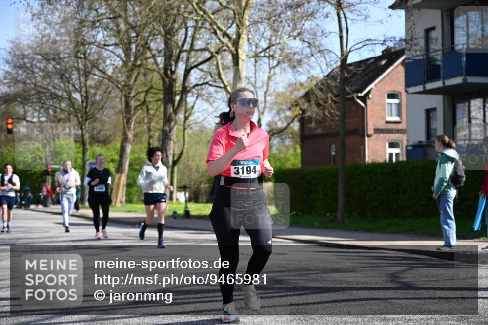 12.04.2026 - 45. Internationalen Wilhelmsburger Insellauf J. Mangold http://msf.ph/oto/9465981 12.04.2026 10:59:42 Ziel 4004, 2858, 5699, 5698, 4101, 2529, 3194, 3367, 3468, 2665, 2988, 4289, 3723, 3797, 3727, 2166, 2977, 4107, 4152, 2646 meine-sportfotos.de
