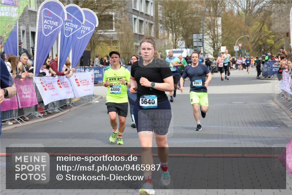 12.04.2026 - 45. Internationalen Wilhelmsburger Insellauf Strokosch-Dieckow http://msf.ph/oto/9465987 12.04.2026 13:12:22 Ziel 5402, 2136, 4683, 5640, 4480, 4987, 2445, 4930 meine-sportfotos.de