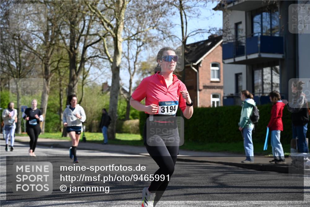 12.04.2026 - 45. Internationalen Wilhelmsburger Insellauf J. Mangold http://msf.ph/oto/9465991 12.04.2026 10:59:42 Ziel 4004, 2858, 5699, 5698, 4101, 2529, 3194, 3367, 3468, 2665, 2988, 4289, 3723, 3797, 3727, 2166, 2977, 4107, 4152, 2646 meine-sportfotos.de