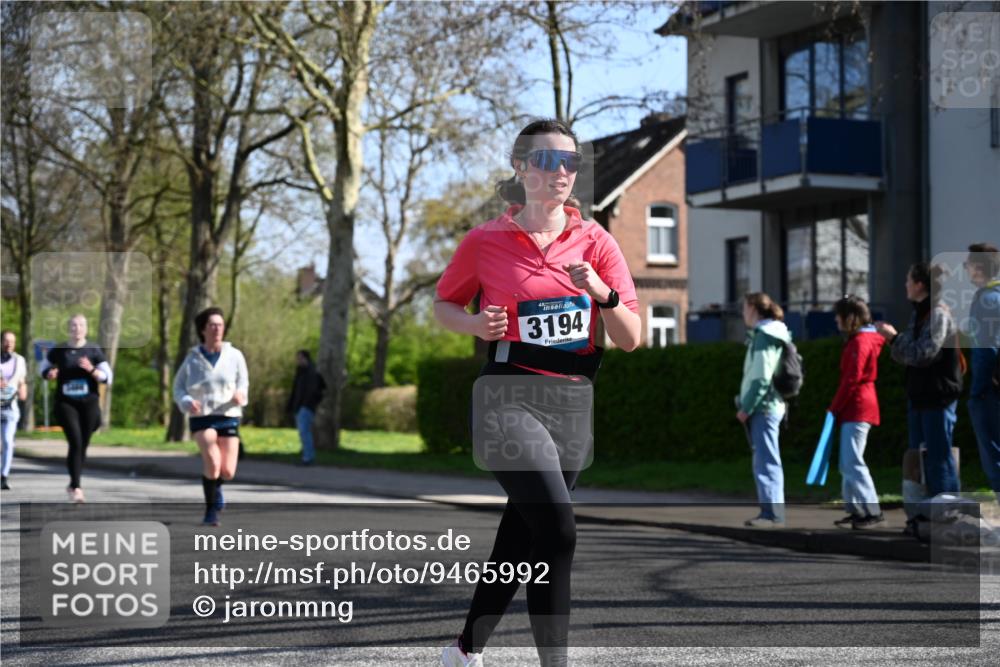 12.04.2026 - 45. Internationalen Wilhelmsburger Insellauf J. Mangold http://msf.ph/oto/9465992 12.04.2026 10:59:42 Ziel 4004, 2858, 5699, 5698, 4101, 2529, 3194, 3367, 3468, 2665, 2988, 4289, 3723, 3797, 3727, 2166, 2977, 4107, 4152, 2646 meine-sportfotos.de