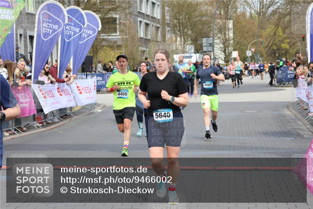 12.04.2026 - 45. Internationalen Wilhelmsburger Insellauf Strokosch-Dieckow http://msf.ph/oto/9466002 12.04.2026 13:12:22 Ziel 5402, 2136, 4683, 5640, 4480, 4987, 2445, 4930 meine-sportfotos.de