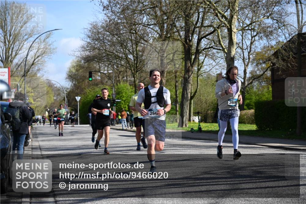 12.04.2026 - 45. Internationalen Wilhelmsburger Insellauf J. Mangold http://msf.ph/oto/9466020 12.04.2026 10:59:47 Ziel 5699, 5698, 4101, 2529, 3194, 3367, 3468, 2665, 2988, 4289, 3723, 3797, 3727, 2166, 2977, 4107, 4152, 2646, 4991, 4993 meine-sportfotos.de