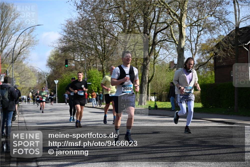 12.04.2026 - 45. Internationalen Wilhelmsburger Insellauf J. Mangold http://msf.ph/oto/9466023 12.04.2026 10:59:47 Ziel 5699, 5698, 4101, 2529, 3194, 3367, 3468, 2665, 2988, 4289, 3723, 3797, 3727, 2166, 2977, 4107, 4152, 2646, 4991, 4993 meine-sportfotos.de