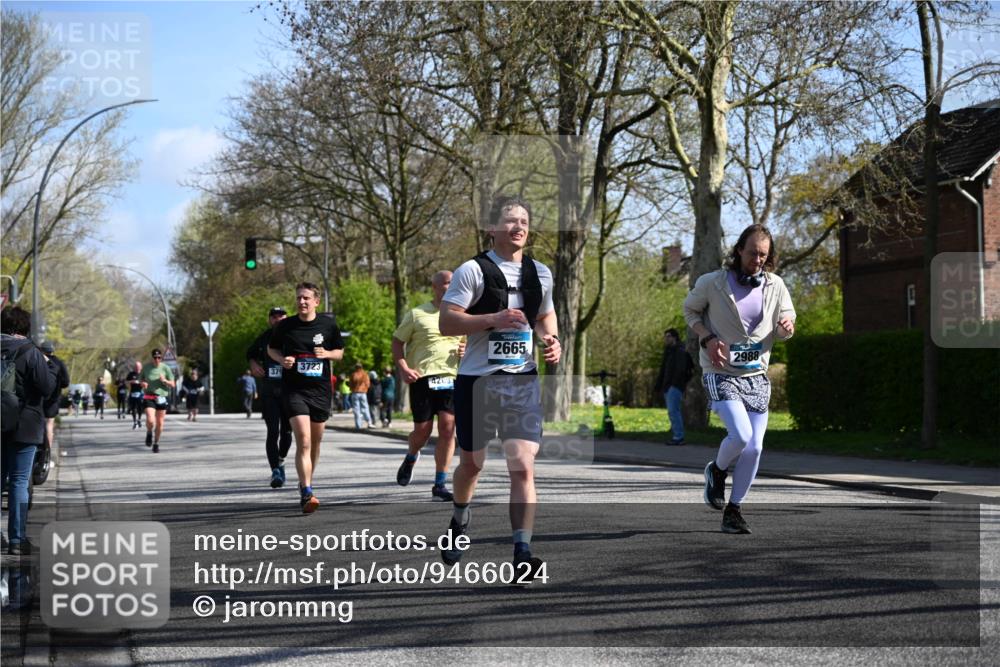 12.04.2026 - 45. Internationalen Wilhelmsburger Insellauf J. Mangold http://msf.ph/oto/9466024 12.04.2026 10:59:47 Ziel 5699, 5698, 4101, 2529, 3194, 3367, 3468, 2665, 2988, 4289, 3723, 3797, 3727, 2166, 2977, 4107, 4152, 2646, 4991, 4993 meine-sportfotos.de