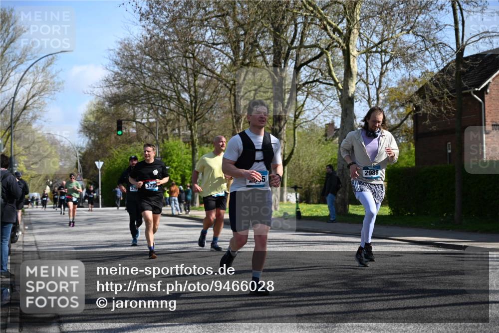 12.04.2026 - 45. Internationalen Wilhelmsburger Insellauf J. Mangold http://msf.ph/oto/9466028 12.04.2026 10:59:47 Ziel 5699, 5698, 4101, 2529, 3194, 3367, 3468, 2665, 2988, 4289, 3723, 3797, 3727, 2166, 2977, 4107, 4152, 2646, 4991, 4993 meine-sportfotos.de