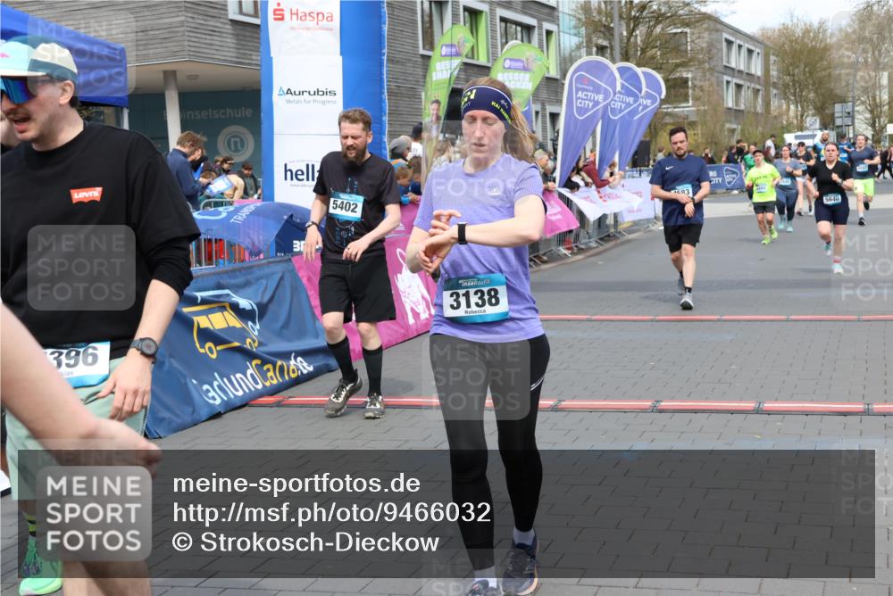 12.04.2026 - 45. Internationalen Wilhelmsburger Insellauf Strokosch-Dieckow http://msf.ph/oto/9466032 12.04.2026 13:12:19 Ziel 2396, 3079, 3138, 5402, 2136, 4683, 5640, 4480 meine-sportfotos.de