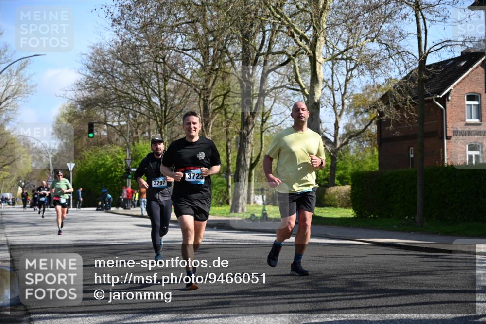12.04.2026 - 45. Internationalen Wilhelmsburger Insellauf J. Mangold http://msf.ph/oto/9466051 12.04.2026 10:59:50 Ziel 4101, 2529, 3194, 3367, 3468, 2665, 2988, 4289, 3723, 3797, 3727, 2166, 2977, 4107, 4152, 4152, 2646, 4991, 4993, 3953 meine-sportfotos.de