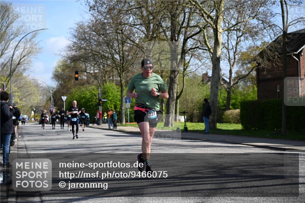 12.04.2026 - 45. Internationalen Wilhelmsburger Insellauf J. Mangold http://msf.ph/oto/9466075 12.04.2026 10:59:56 Ziel 3194, 3367, 3468, 2665, 2988, 4289, 3723, 3797, 3727, 2166, 2977, 4107, 4152, 2646, 4991, 4993, 3953, 3373 meine-sportfotos.de