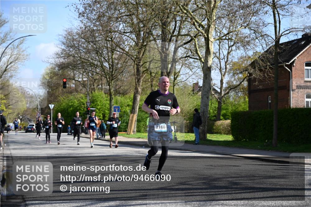 12.04.2026 - 45. Internationalen Wilhelmsburger Insellauf J. Mangold http://msf.ph/oto/9466090 12.04.2026 11:00:01 Ziel 3367, 3468, 2665, 2988, 4289, 3723, 3797, 3727, 2166, 2977, 4107, 4152, 2646, 4991, 4993, 3953, 3953, 3373, 4632, 2389 meine-sportfotos.de