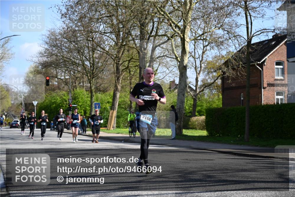 12.04.2026 - 45. Internationalen Wilhelmsburger Insellauf J. Mangold http://msf.ph/oto/9466094 12.04.2026 11:00:01 Ziel 3367, 3468, 2665, 2988, 4289, 3723, 3797, 3727, 2166, 2977, 4107, 4152, 2646, 4991, 4993, 3953, 3953, 3373, 4632, 2389 meine-sportfotos.de