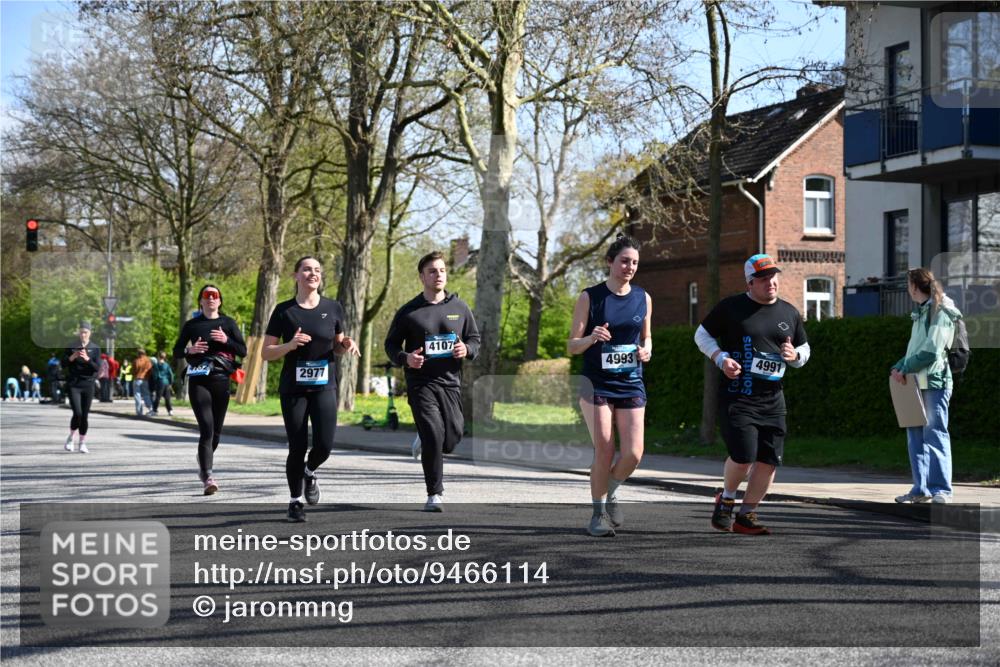 12.04.2026 - 45. Internationalen Wilhelmsburger Insellauf J. Mangold http://msf.ph/oto/9466114 12.04.2026 11:00:08 Ziel 2988, 4289, 3723, 3797, 3727, 2166, 2977, 4107, 4152, 2646, 4991, 4993, 3953, 3373, 4632, 2389, 3725 meine-sportfotos.de