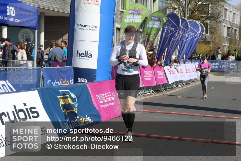 12.04.2026 - 45. Internationalen Wilhelmsburger Insellauf Strokosch-Dieckow http://msf.ph/oto/9466122 12.04.2026 10:59:38 Ziel 5366, 3044, 3045, 3582, 4896 meine-sportfotos.de