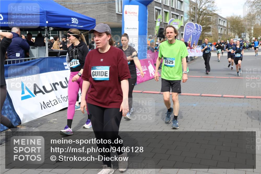 12.04.2026 - 45. Internationalen Wilhelmsburger Insellauf Strokosch-Dieckow http://msf.ph/oto/9466128 12.04.2026 13:12:10 Ziel 2084, 5772, 3733, 4730, 3969, 3055, 4664 meine-sportfotos.de