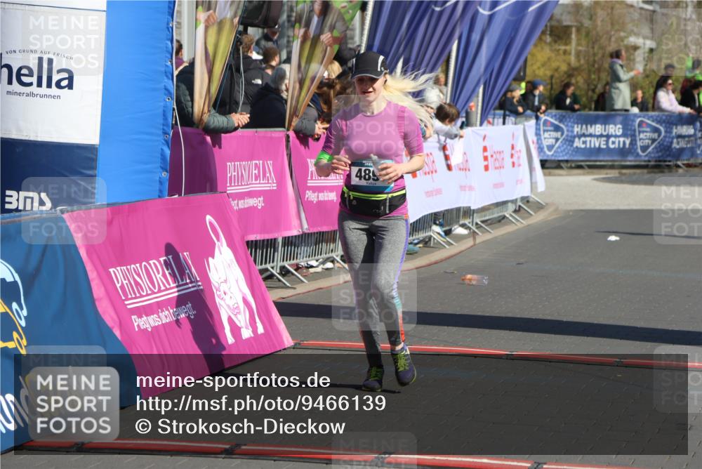 12.04.2026 - 45. Internationalen Wilhelmsburger Insellauf Strokosch-Dieckow http://msf.ph/oto/9466139 12.04.2026 10:59:41 Ziel 3582, 4896 meine-sportfotos.de
