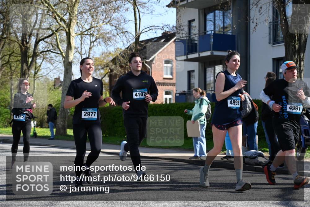 12.04.2026 - 45. Internationalen Wilhelmsburger Insellauf J. Mangold http://msf.ph/oto/9466150 12.04.2026 11:00:10 Ziel 3797, 3727, 2166, 2977, 4107, 4152, 2646, 4991, 4993, 3953, 3373, 4632, 2389, 3725 meine-sportfotos.de