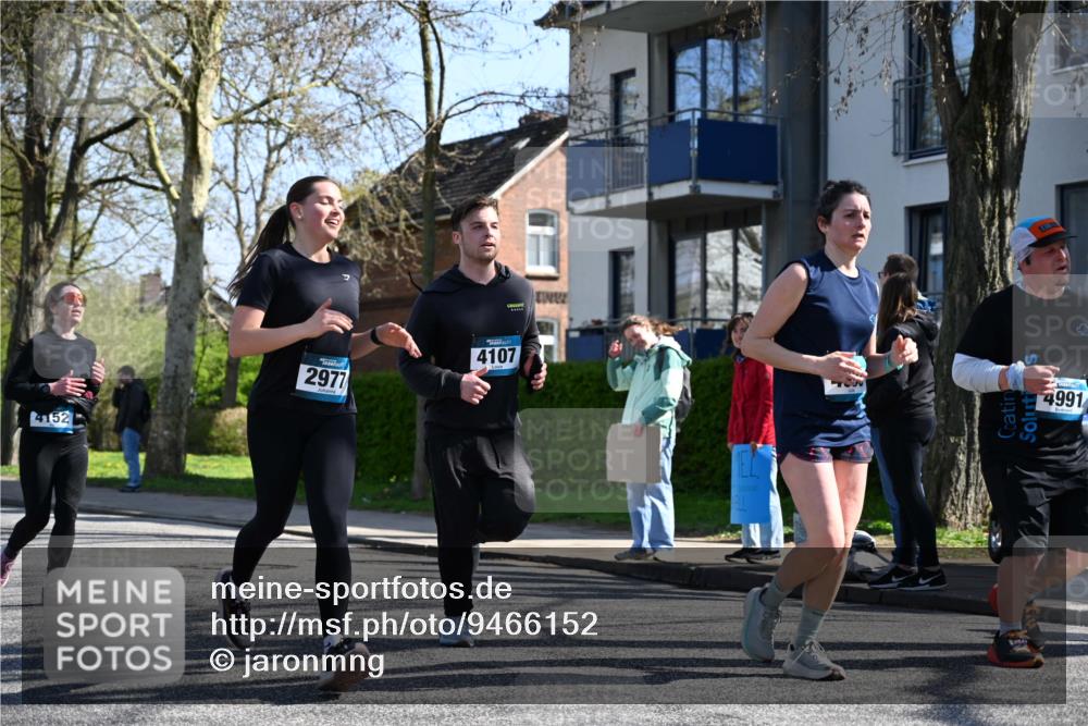 12.04.2026 - 45. Internationalen Wilhelmsburger Insellauf J. Mangold http://msf.ph/oto/9466152 12.04.2026 11:00:10 Ziel 3797, 3727, 2166, 2977, 4107, 4152, 2646, 4991, 4993, 3953, 3373, 4632, 2389, 3725 meine-sportfotos.de