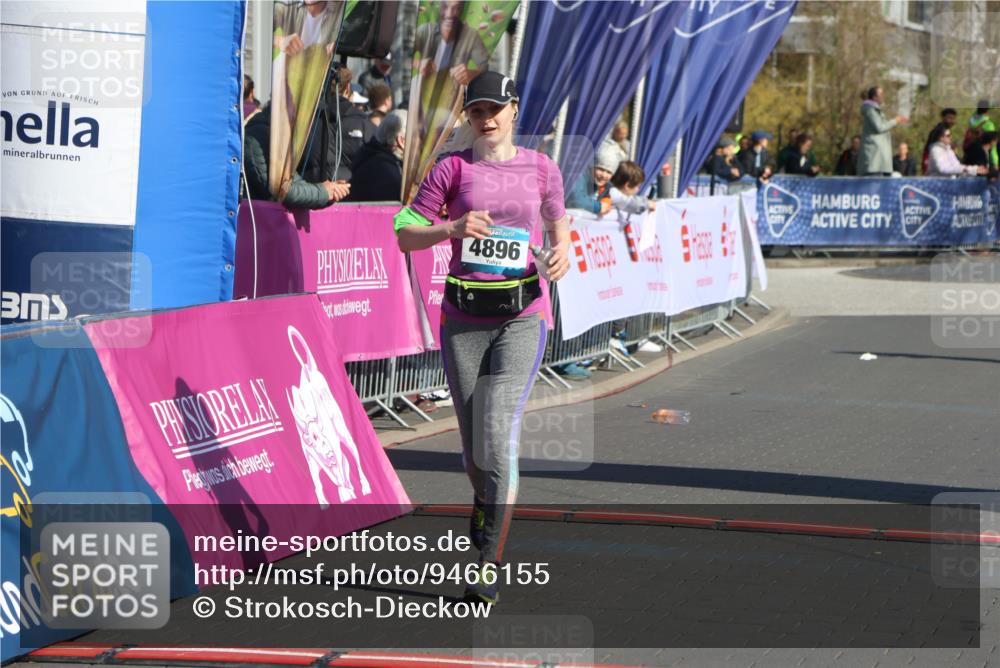 12.04.2026 - 45. Internationalen Wilhelmsburger Insellauf Strokosch-Dieckow http://msf.ph/oto/9466155 12.04.2026 10:59:42 Ziel 4896 meine-sportfotos.de