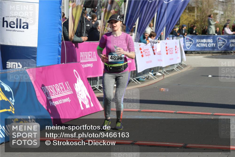 12.04.2026 - 45. Internationalen Wilhelmsburger Insellauf Strokosch-Dieckow http://msf.ph/oto/9466163 12.04.2026 10:59:42 Ziel 4896 meine-sportfotos.de