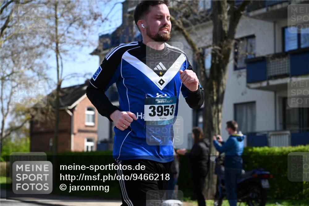 12.04.2026 - 45. Internationalen Wilhelmsburger Insellauf J. Mangold http://msf.ph/oto/9466218 12.04.2026 11:00:23 Ziel 2977, 4107, 4152, 2646, 4991, 4993, 3953, 3373, 4632, 2389, 2389, 3725, 5581 meine-sportfotos.de