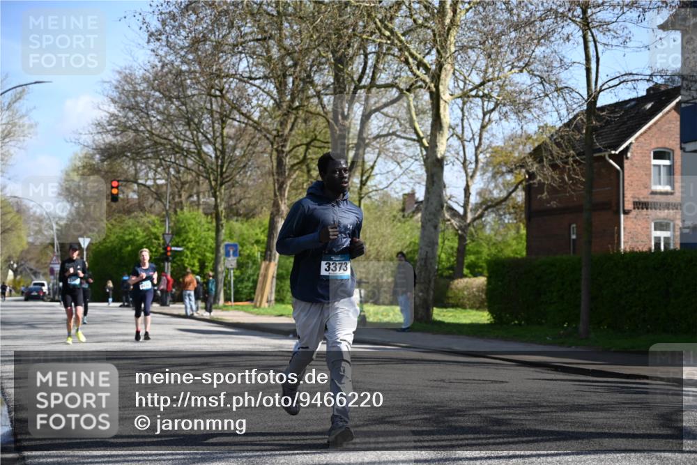 12.04.2026 - 45. Internationalen Wilhelmsburger Insellauf J. Mangold http://msf.ph/oto/9466220 12.04.2026 11:00:27 Ziel 4152, 2646, 4991, 4993, 3953, 3373, 4632, 2389, 3725, 5581, 3463 meine-sportfotos.de
