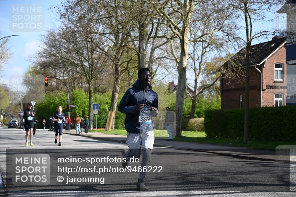 12.04.2026 - 45. Internationalen Wilhelmsburger Insellauf J. Mangold http://msf.ph/oto/9466222 12.04.2026 11:00:27 Ziel 4152, 2646, 4991, 4993, 3953, 3373, 4632, 2389, 3725, 5581, 3463 meine-sportfotos.de
