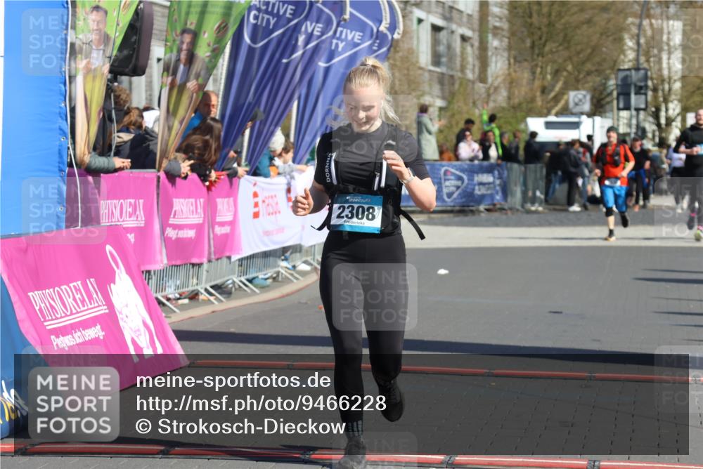 12.04.2026 - 45. Internationalen Wilhelmsburger Insellauf Strokosch-Dieckow http://msf.ph/oto/9466228 12.04.2026 10:59:48 Ziel 2308 meine-sportfotos.de