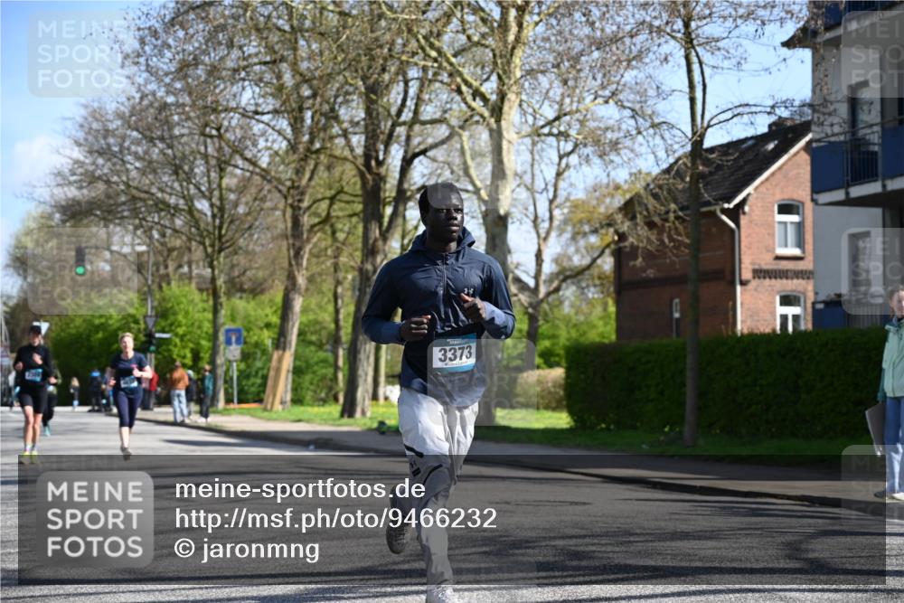 12.04.2026 - 45. Internationalen Wilhelmsburger Insellauf J. Mangold http://msf.ph/oto/9466232 12.04.2026 11:00:27 Ziel 4152, 2646, 4991, 4993, 3953, 3373, 4632, 2389, 3725, 5581, 3463 meine-sportfotos.de