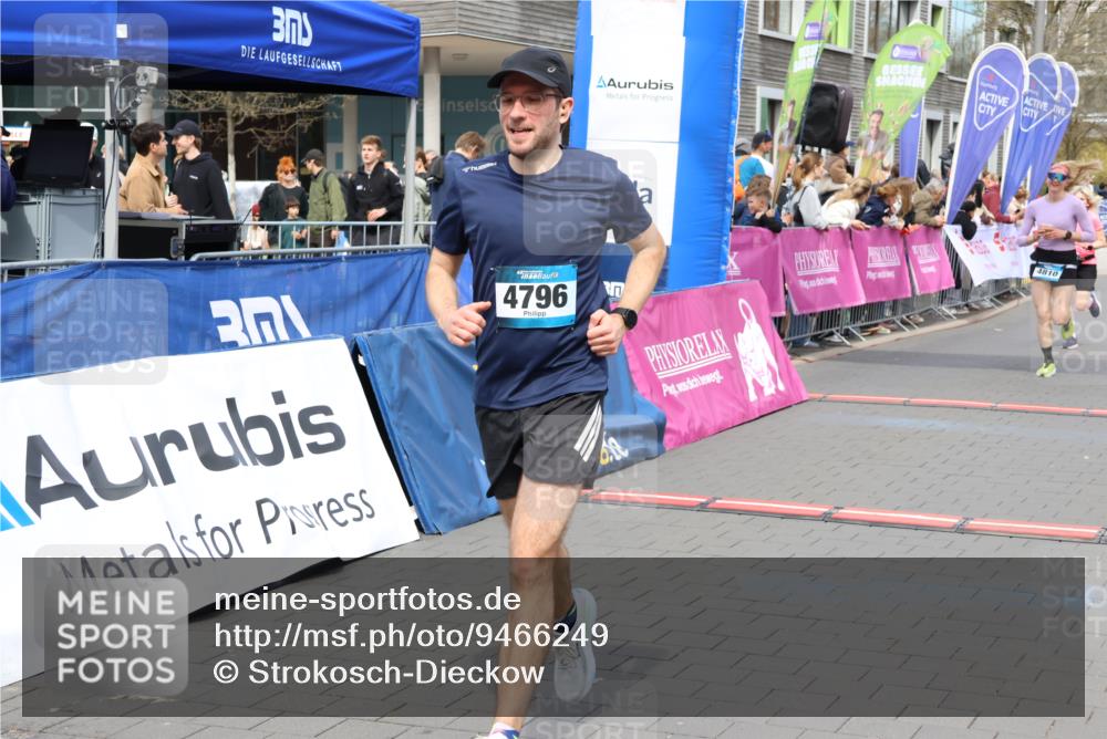 12.04.2026 - 45. Internationalen Wilhelmsburger Insellauf Strokosch-Dieckow http://msf.ph/oto/9466249 12.04.2026 13:11:52 Ziel 4796, 2461, 4810, 3994, 4558, 3573 meine-sportfotos.de