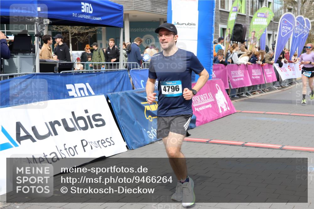 12.04.2026 - 45. Internationalen Wilhelmsburger Insellauf Strokosch-Dieckow http://msf.ph/oto/9466264 12.04.2026 13:11:52 Ziel 4796, 2461, 4810, 3994, 4558, 3573 meine-sportfotos.de