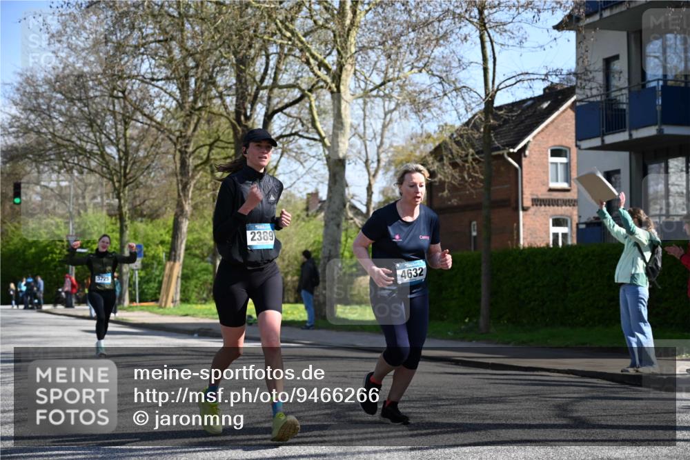 12.04.2026 - 45. Internationalen Wilhelmsburger Insellauf J. Mangold http://msf.ph/oto/9466266 12.04.2026 11:00:33 Ziel 3953, 3373, 4632, 2389, 3725, 5581, 5581, 3463, 2229, 3660 meine-sportfotos.de