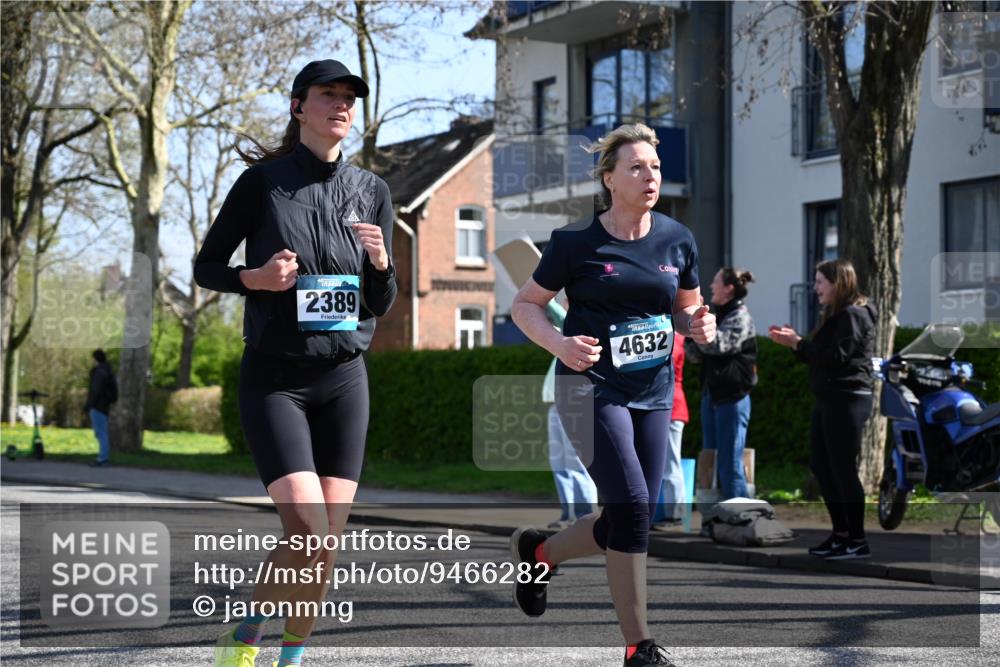 12.04.2026 - 45. Internationalen Wilhelmsburger Insellauf J. Mangold http://msf.ph/oto/9466282 12.04.2026 11:00:34 Ziel 3953, 3373, 4632, 2389, 3725, 5581, 3463, 2229, 3660 meine-sportfotos.de