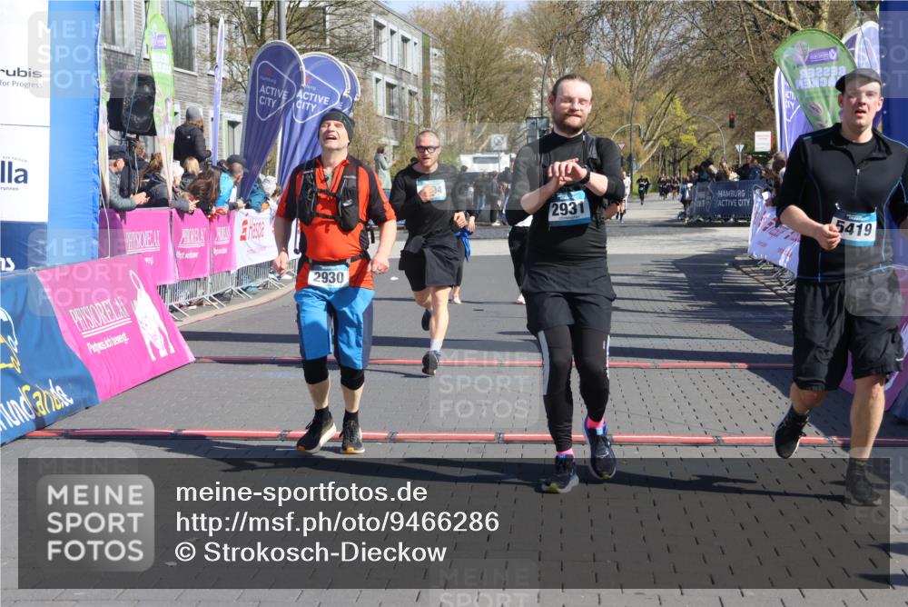 12.04.2026 - 45. Internationalen Wilhelmsburger Insellauf Strokosch-Dieckow http://msf.ph/oto/9466286 12.04.2026 10:59:57 Ziel 5419, 2931, 2930, 4004, 2858 meine-sportfotos.de