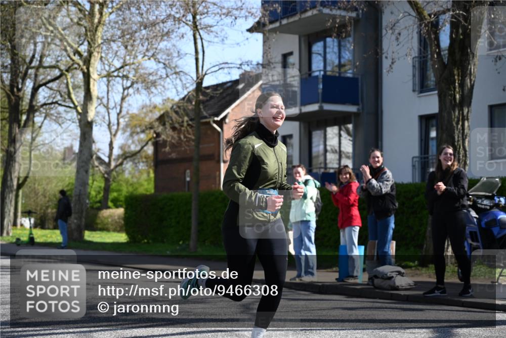 12.04.2026 - 45. Internationalen Wilhelmsburger Insellauf J. Mangold http://msf.ph/oto/9466308 12.04.2026 11:00:37 Ziel 3953, 3373, 4632, 2389, 3725, 5581, 3463, 2229, 3660, 2880 meine-sportfotos.de