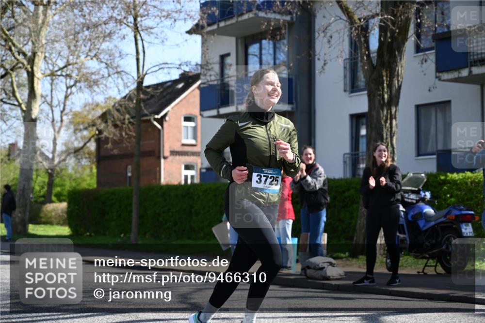12.04.2026 - 45. Internationalen Wilhelmsburger Insellauf J. Mangold http://msf.ph/oto/9466310 12.04.2026 11:00:37 Ziel 3953, 3373, 4632, 2389, 3725, 5581, 3463, 2229, 3660, 2880 meine-sportfotos.de