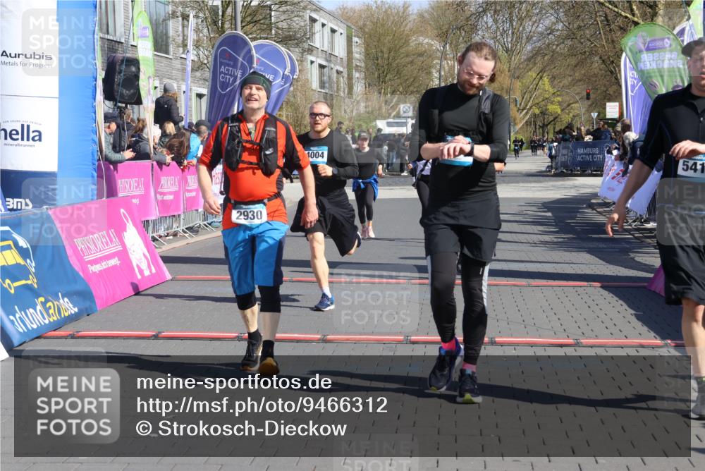 12.04.2026 - 45. Internationalen Wilhelmsburger Insellauf Strokosch-Dieckow http://msf.ph/oto/9466312 12.04.2026 10:59:58 Ziel 5419, 2931, 2930, 4004, 2858, 5699, 5698 meine-sportfotos.de