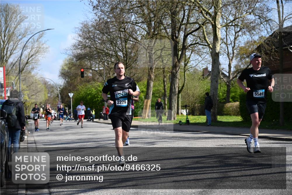 12.04.2026 - 45. Internationalen Wilhelmsburger Insellauf J. Mangold http://msf.ph/oto/9466325 12.04.2026 11:00:57 Ziel 5581, 3463, 2229, 3660, 2880, 5298, 3358, 3347, 4703 meine-sportfotos.de