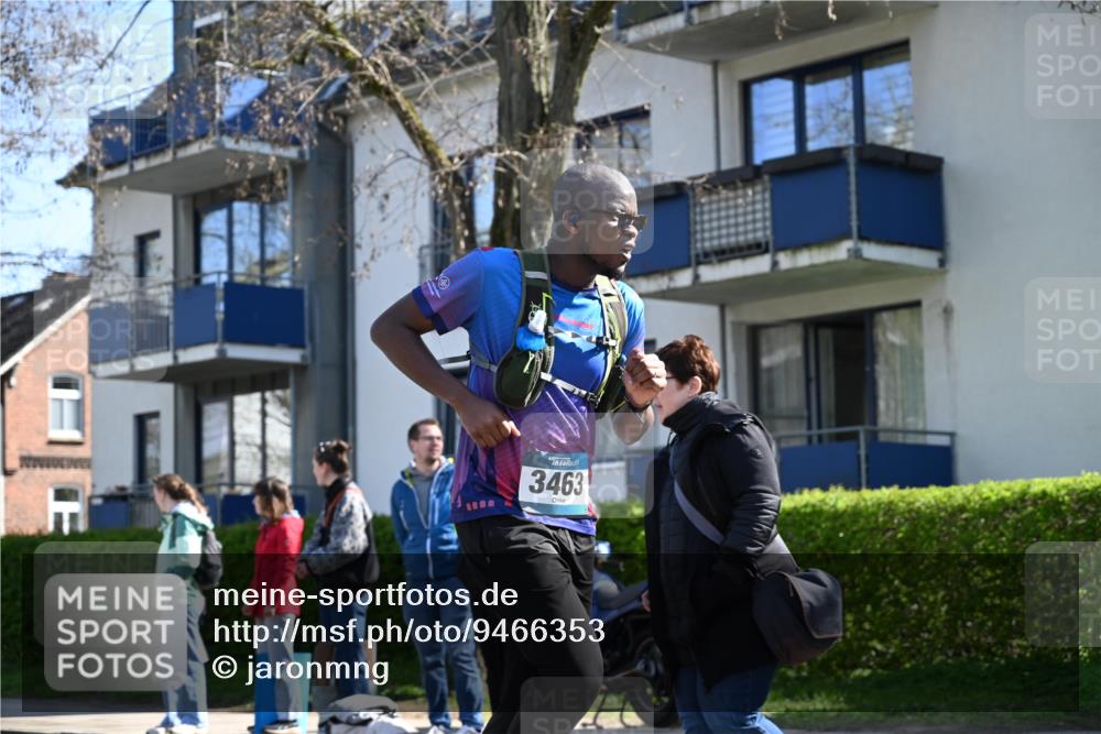 12.04.2026 - 45. Internationalen Wilhelmsburger Insellauf J. Mangold http://msf.ph/oto/9466353 12.04.2026 11:01:01 Ziel 5581, 3463, 2229, 3660, 2880, 5298, 3358, 3347, 4703 meine-sportfotos.de