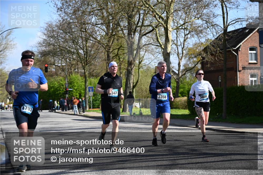 12.04.2026 - 45. Internationalen Wilhelmsburger Insellauf J. Mangold http://msf.ph/oto/9466400 12.04.2026 11:01:10 Ziel 5581, 3463, 2229, 3660, 2880, 5298, 3358, 3347, 4703, 2271, 3466, 4612 meine-sportfotos.de