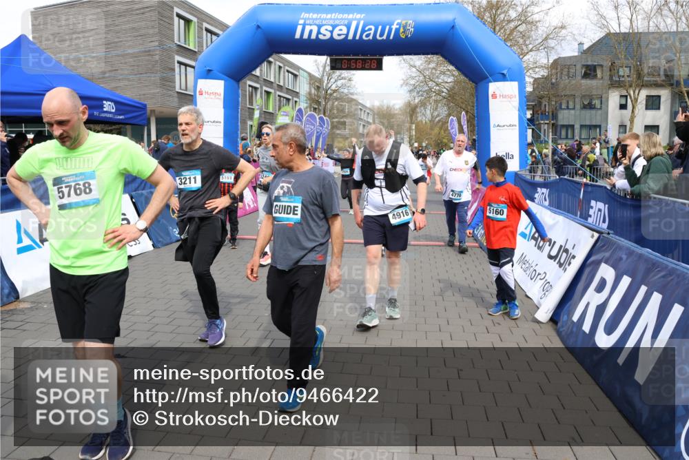 12.04.2026 - 45. Internationalen Wilhelmsburger Insellauf Strokosch-Dieckow http://msf.ph/oto/9466422 12.04.2026 13:11:28 Ziel 5584, 4770, 5246, 2926, 2927, 5195, 4692, 5417, 5199, 2889, 2714 meine-sportfotos.de
