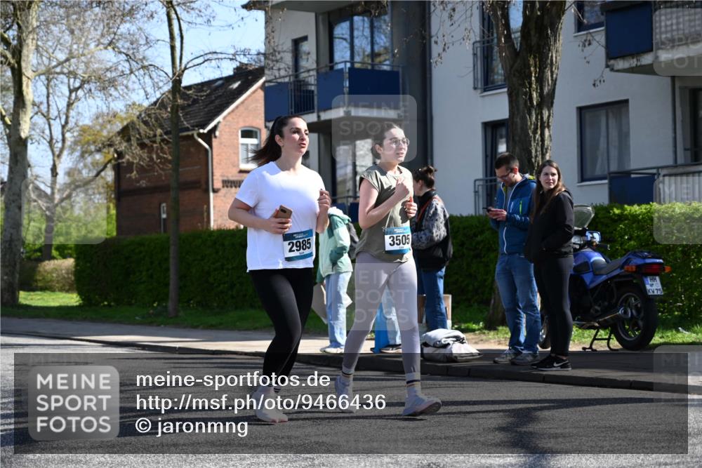 12.04.2026 - 45. Internationalen Wilhelmsburger Insellauf J. Mangold http://msf.ph/oto/9466436 12.04.2026 11:02:03 Ziel 4326, 2417, 5605, 4613, 3178, 4759, 4630, 4069, 2985, 3505, 3009, 2962, 2919, 2418, 2398, 4595, 4597, 4825, 2122, 3878 meine-sportfotos.de
