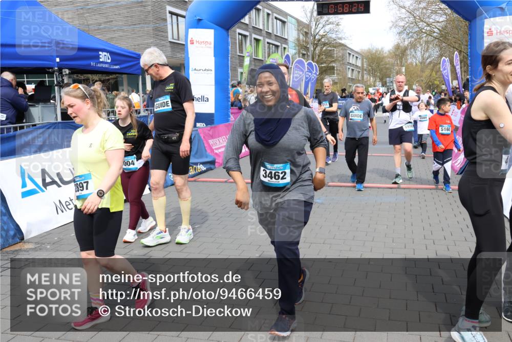 12.04.2026 - 45. Internationalen Wilhelmsburger Insellauf Strokosch-Dieckow http://msf.ph/oto/9466459 12.04.2026 13:11:24 Ziel 5160, 5768, 3243, 4916, 5161, 3211, 5584, 4770, 5246, 2926, 2927 meine-sportfotos.de