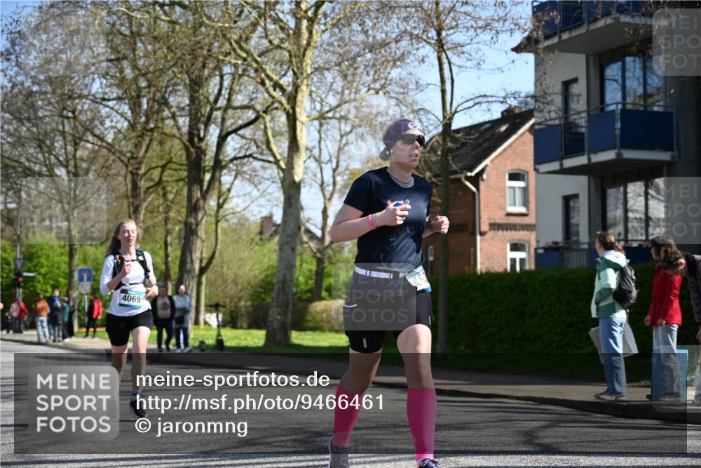 12.04.2026 - 45. Internationalen Wilhelmsburger Insellauf J. Mangold http://msf.ph/oto/9466461 12.04.2026 11:02:11 Ziel 5605, 4613, 3178, 4759, 4630, 4069, 2985, 3505, 3009, 2962, 2919, 2418, 2398, 4595, 4597, 4825, 2122, 3878, 2016, 3052 meine-sportfotos.de