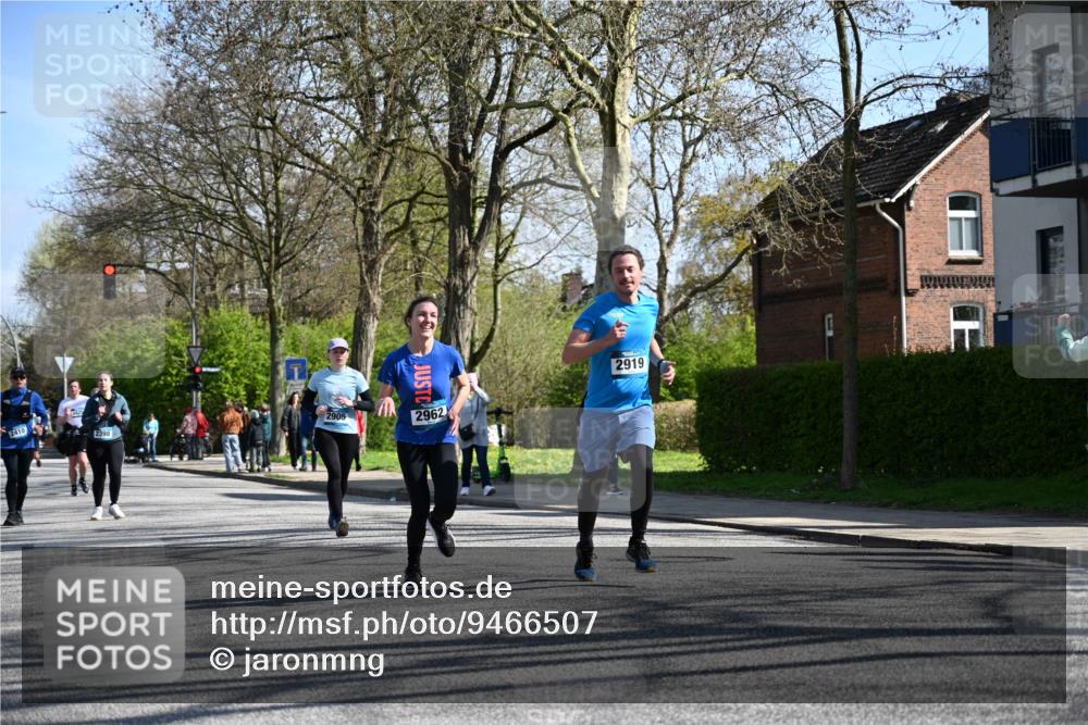 12.04.2026 - 45. Internationalen Wilhelmsburger Insellauf J. Mangold http://msf.ph/oto/9466507 12.04.2026 11:02:18 Ziel 4759, 4630, 4069, 2985, 3505, 3009, 2962, 2919, 2418, 2398, 4595, 4597, 4825, 2122, 3878, 2016, 3052, 4513, 2168, 3910 meine-sportfotos.de