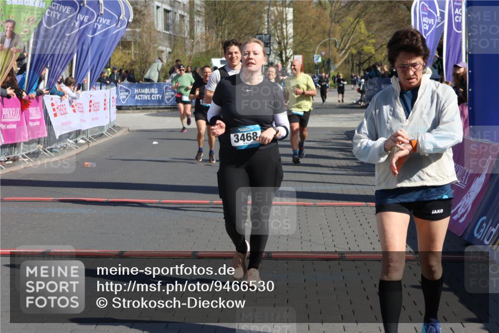 12.04.2026 - 45. Internationalen Wilhelmsburger Insellauf Strokosch-Dieckow http://msf.ph/oto/9466530 12.04.2026 11:00:20 Ziel 3367, 3468, 2665, 2988, 4289, 3723 meine-sportfotos.de