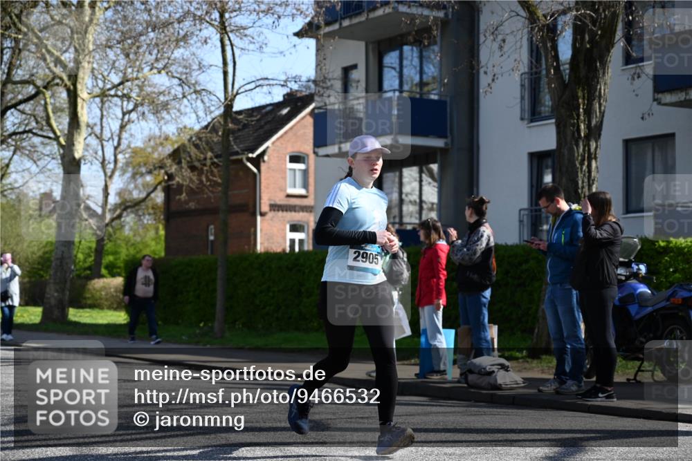 12.04.2026 - 45. Internationalen Wilhelmsburger Insellauf J. Mangold http://msf.ph/oto/9466532 12.04.2026 11:02:22 Ziel 4759, 4630, 4069, 2985, 3505, 3009, 2962, 2919, 2418, 2398, 4595, 4597, 4825, 2122, 3878, 2016, 3052, 3052, 4513, 2168, 3910, 3700, 3716, 3223, 4246 meine-sportfotos.de