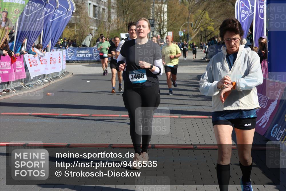 12.04.2026 - 45. Internationalen Wilhelmsburger Insellauf Strokosch-Dieckow http://msf.ph/oto/9466535 12.04.2026 11:00:20 Ziel 3367, 3468, 2665, 2988, 4289, 3723 meine-sportfotos.de