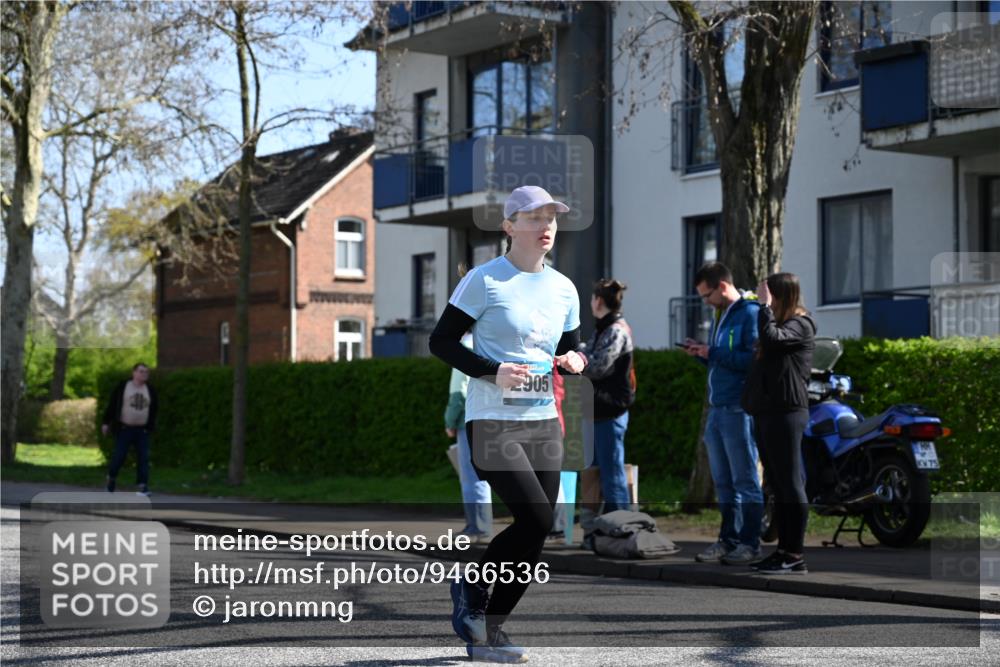 12.04.2026 - 45. Internationalen Wilhelmsburger Insellauf J. Mangold http://msf.ph/oto/9466536 12.04.2026 11:02:22 Ziel 4759, 4630, 4069, 2985, 3505, 3009, 2962, 2919, 2418, 2398, 4595, 4597, 4825, 2122, 3878, 2016, 3052, 3052, 4513, 2168, 3910, 3700, 3716, 3223, 4246 meine-sportfotos.de