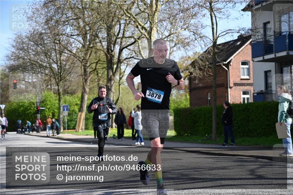 12.04.2026 - 45. Internationalen Wilhelmsburger Insellauf J. Mangold http://msf.ph/oto/9466633 12.04.2026 11:02:37 Ziel 2418, 2398, 4595, 4597, 4825, 2122, 3878, 2016, 3052, 4513, 2168, 3910, 3700, 3716, 3223, 4246, 4382, 5816, 4382, 5816, 3384, 2950 meine-sportfotos.de